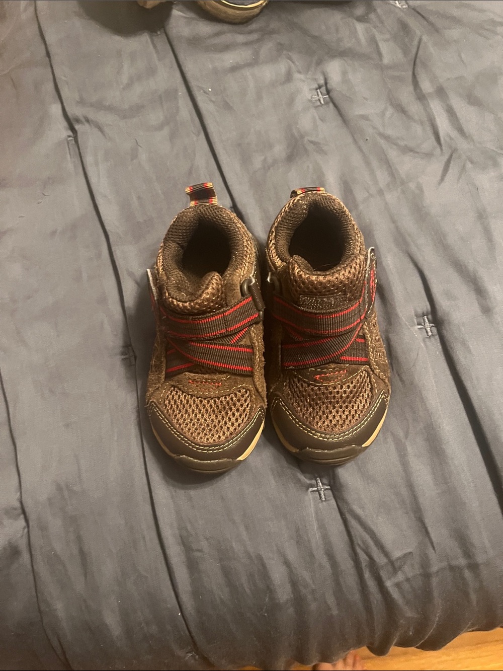 Stride Rite Brown Mesh Sneakers with Red Accent Straps